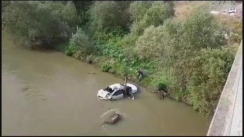 Otomobil Yeşilırmak nehrine düştü: 5 kişi yaralandı