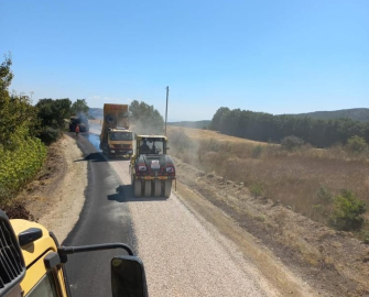 Köy yolları konfora kavuşuyor