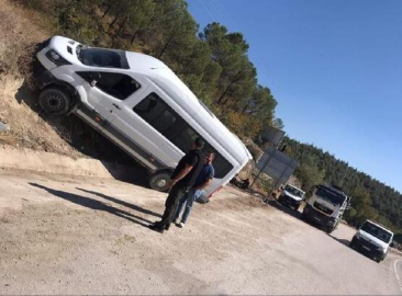 Amasya’da otomobil ile minibüs çarpıştı:1’i çocuk 5 yaralı