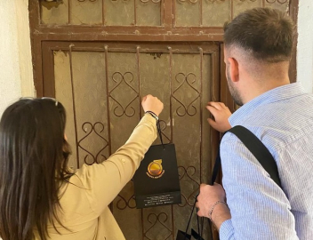 Veren el, alan eli görmeden