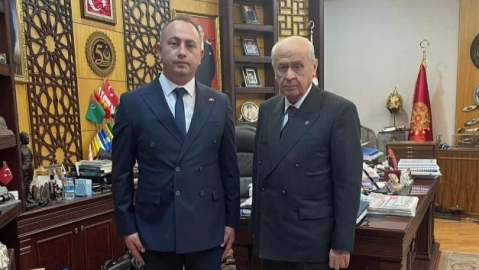 Otomobil ile hafif ticari araç çarpıştı: 2 yaralı