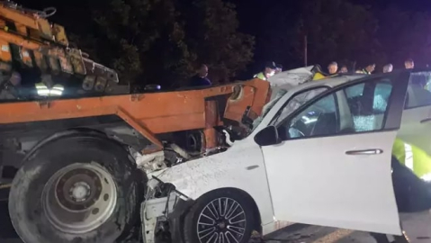 Vince arkadan çarpan otomobilin sürücüsü öldü