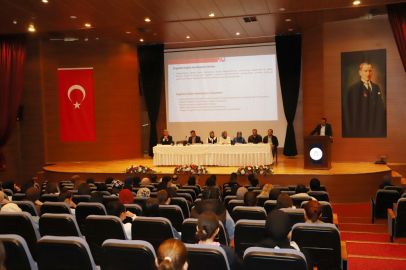 Amasya Üniversitesi’nden Farkında mıyız? Konulu seminer 