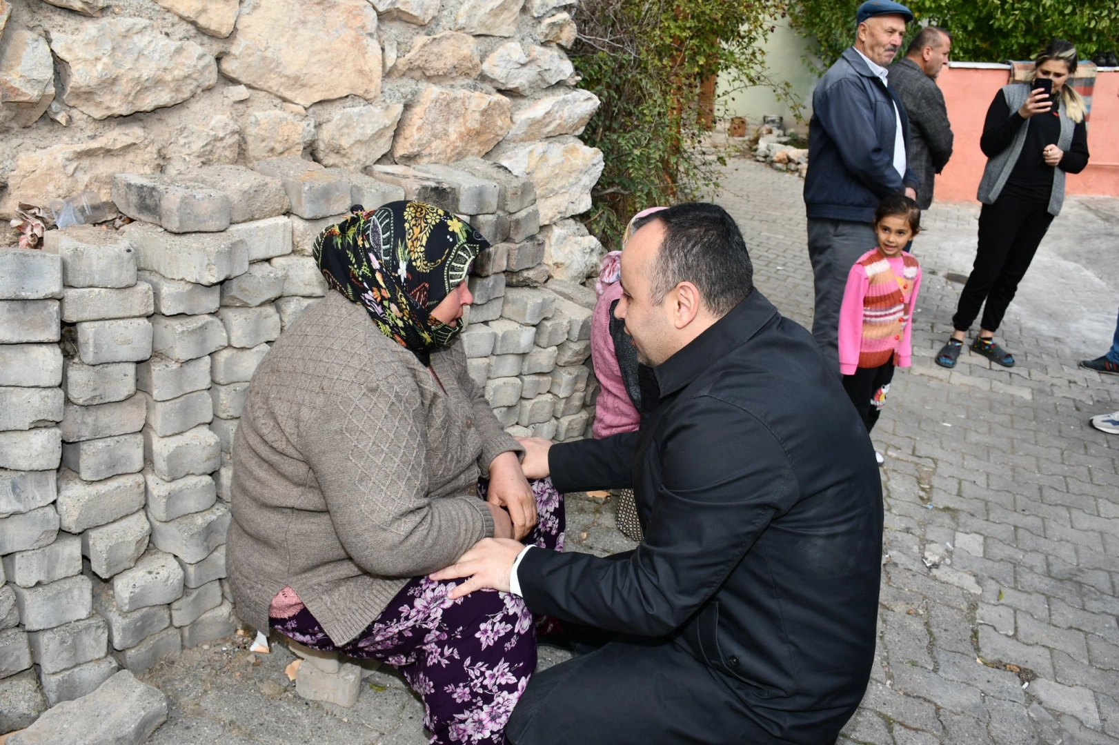 Sevindi: ‘Ailemizin yanındayız’