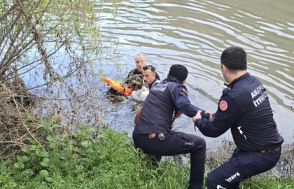 Kahraman itfaiyeciler bir can daha kurtardı