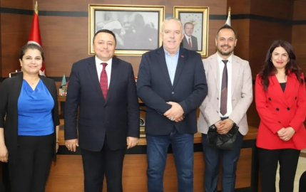 Rektör Turabi, Projeye emeği geçen ekibi kutladı