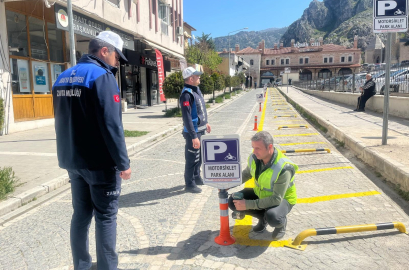 Amasya Belediyesi’nden motosikletlere yeni park alanları