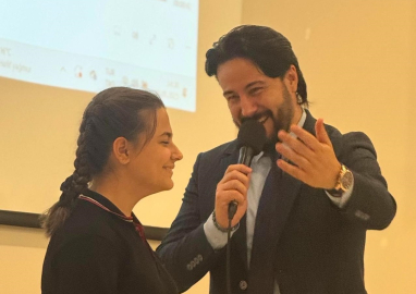 Kasım Alper Özdemir şiir ve iyilik yolculuğuna devam ediyor