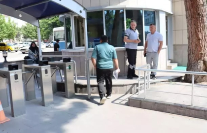 YKS heyecanında geç kalanda oldu, yanlış okula gidende