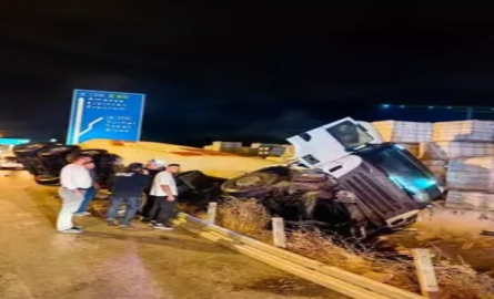 Amasya tanker devrildi: Sürücü yaralandı