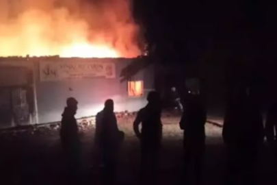 Soğan deposu alevlere teslim oldu