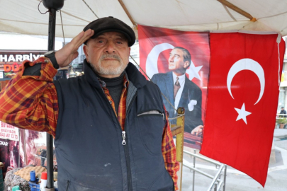 Ayakkabı boyacısı Taşan, ATA’sını gözyaşları içinde andı