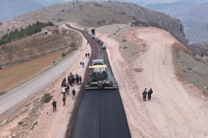 Ermiş köyü yolu asfalt ile buluştu