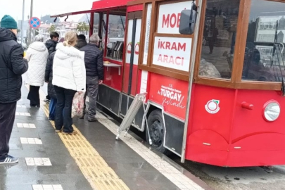 Soğuk havalarda çorbabüs vatandaşların içini ısıtıyor