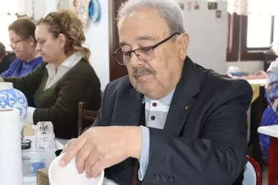 Çini sanatının tek erkek kursiyeri