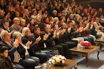 Usta sanatçı Neşet Ertaş, Türkülerle anıldı