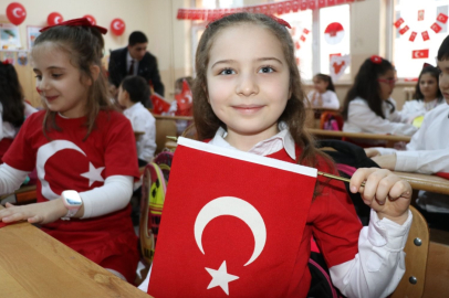 Amasya’da çocuklara "Bayrak Sevgisi" aşılanıyor