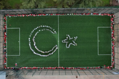 Miniklerin bayrak sevgisi duygulandırdı