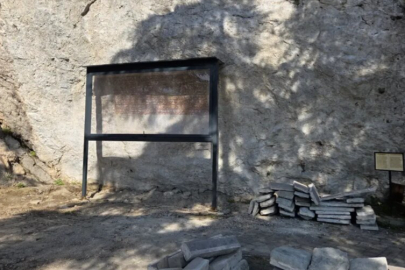 600 yıllık kaya kitabesi koruma altına alındı