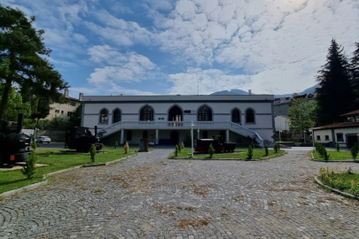 101 yıllık tarihi bina kütüphane oluyor