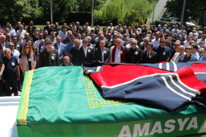 Rektör yardımcısı Çekin son yolculuğuna uğurlandı