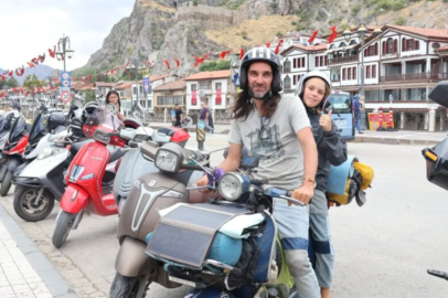 Motosikletleri ile dünya turuna çıkan İtalyan baba-oğul Amasya'ya ulaştı