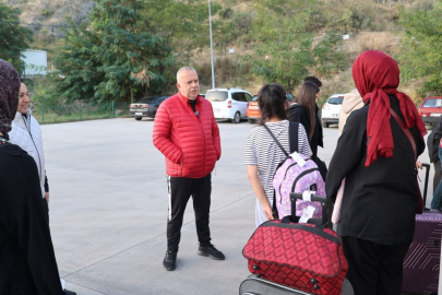 Amasya üniversitesi öğrencilerini otogarda karşıladı