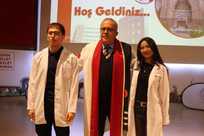 Rektör Turabi: "İyi bir hekim olmanın dışında, iyi bir insan olun"